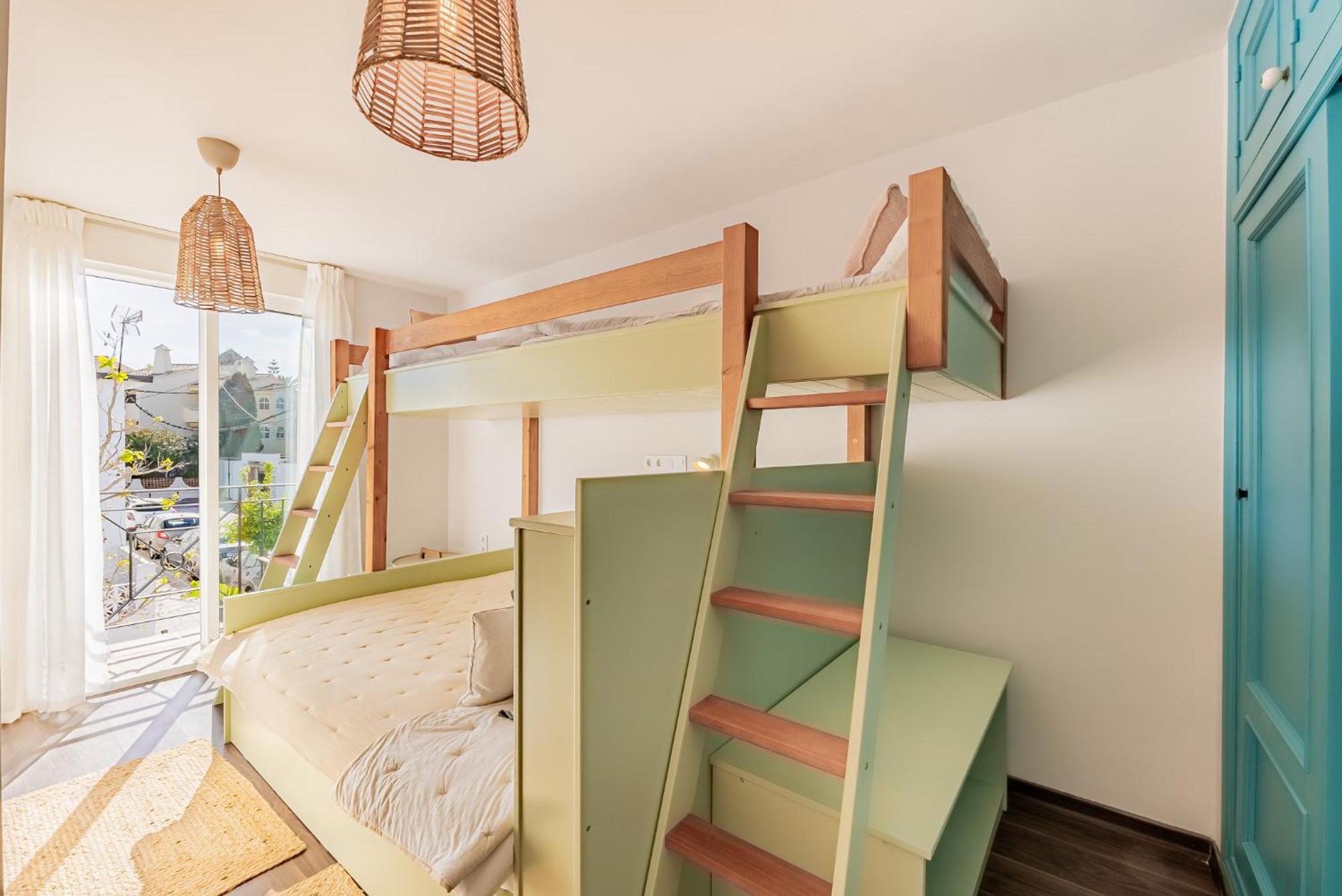 La Familia Beach House La Cala Ла-Кала-де-Михас Экстерьер фото